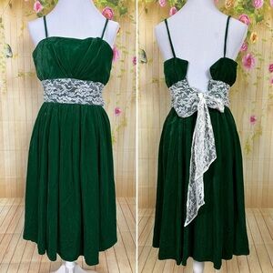 VINTAGE Green Velvet and White Lace Dress